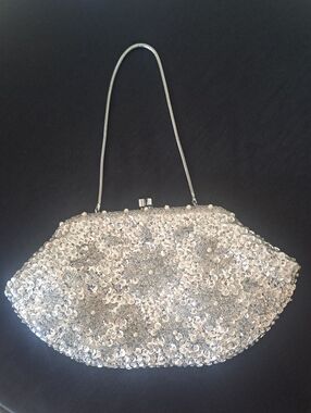 Hand Made In The Crown Colony Of Hongkong Silver Sequin Evening Wristlet Clutch